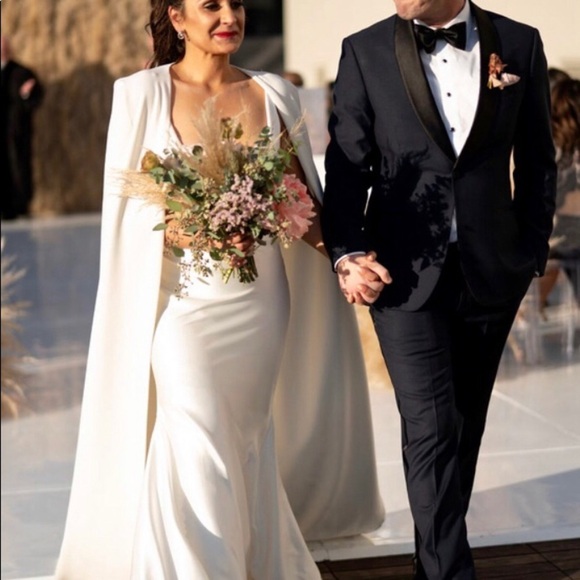 Sophie et Voila Wedding Icon Collection Cape - Picture 6 of 6